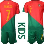 Beställa Fotbollströjor Portugal Hemmatröja Barn VM 2022 Fotbollskläder Set med tryck RONALDO 7