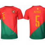 Billiga Fotbollströjor Portugal Hemmatröja VM 2022 Herr Kortärmad med tryck MENDES 5